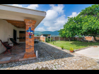 Ixtlahuacan-De-Los-Membrillos-Rancho-Ontario-10-Terrace-And-Yard