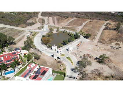 lago y centro comercial 2