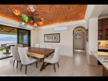 14---Spacious-Dining-is-Kitchen-Adjacent