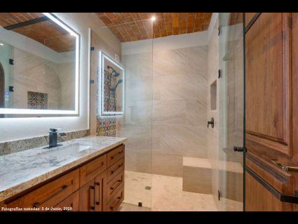 09---North-Master-with-Telavera-Tile-Accents