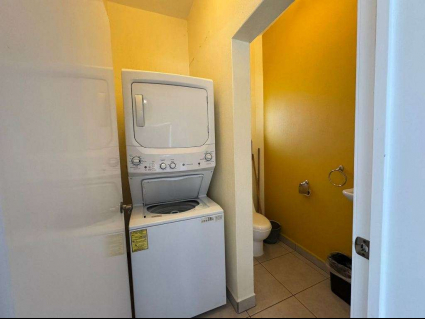 Lavadora y baño