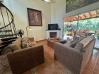Sala con vista a la terraza