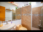 Ajijic-Sabinos-Haven-11-Guest-Bathroom