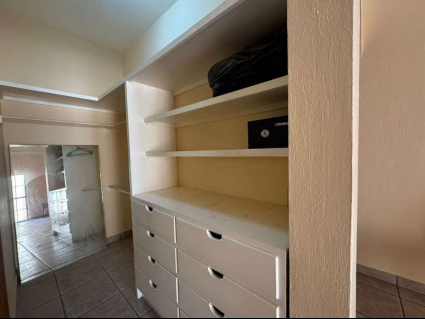 Closet 1