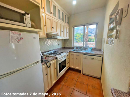 KITCHEN-