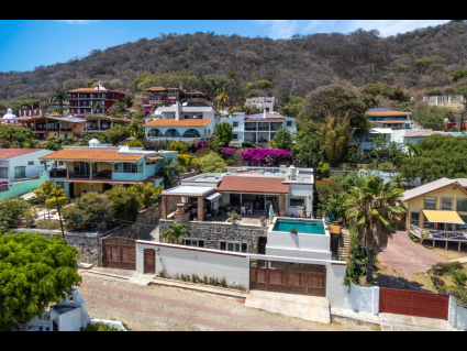 18-Tranquil-lakeside-living-vista-fronta-panoramica