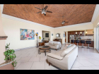 09 -Tranquil-lakeside-living-sala-cocina