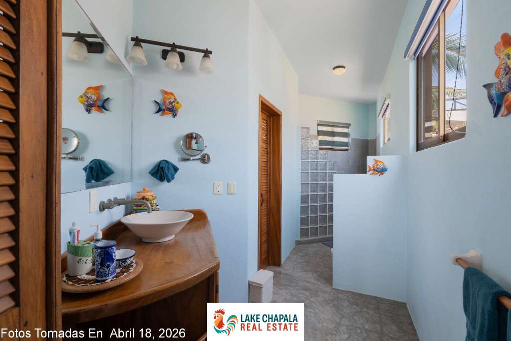 15 - Master Bath with Walk In Closet
