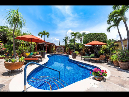 Brand new pool and Cabana:and second fountain 18jpg
