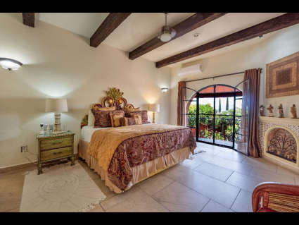 Principal bedroom:Juliet balcony 6