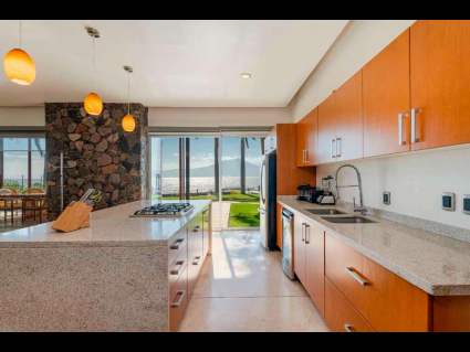10760_4_premium_lake_front