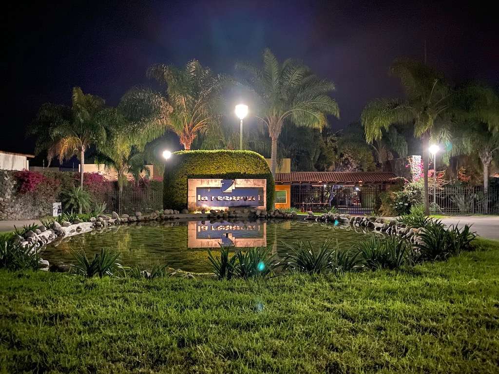 14-NIGHT SHOT LA RESERGVA ENTRANCE