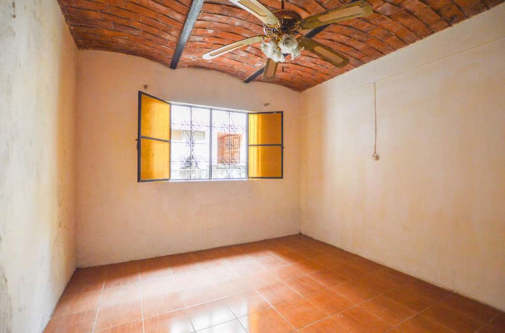 03-BEDROOM1