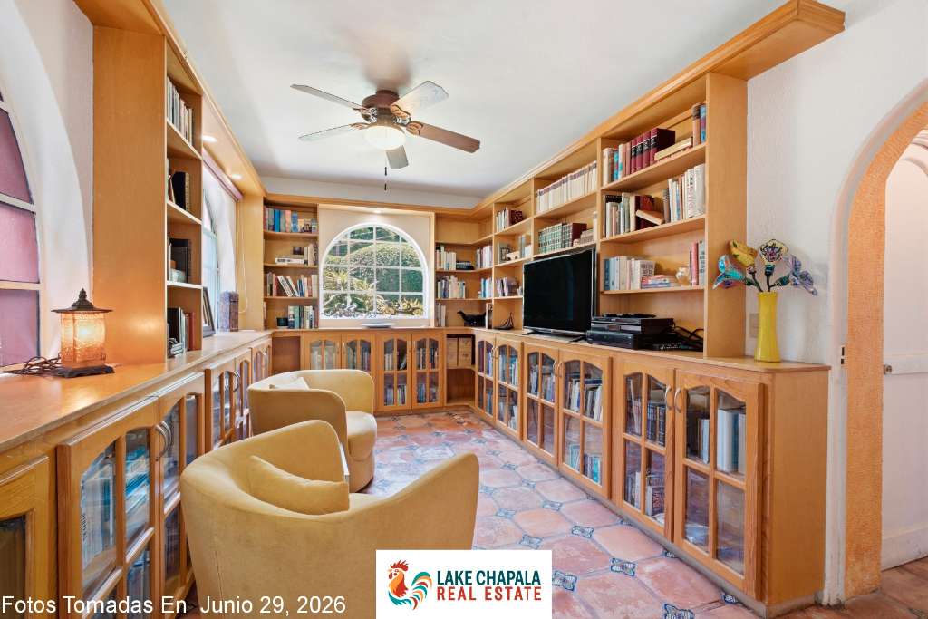 08 - Library Den