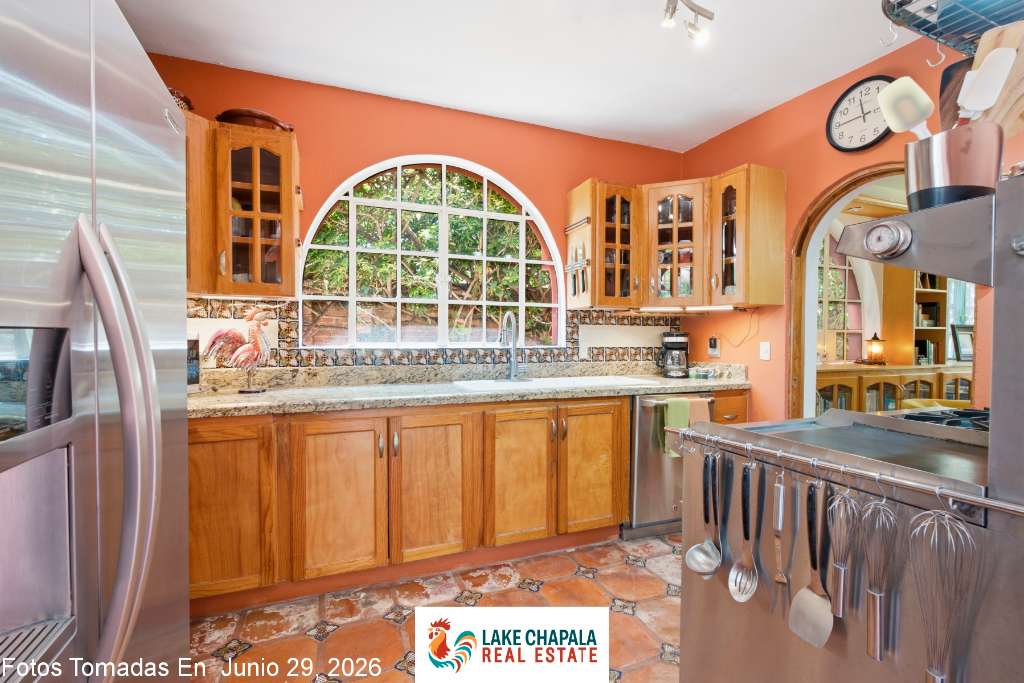 18 - Dream Kitchen Equiped  for a New Chef
