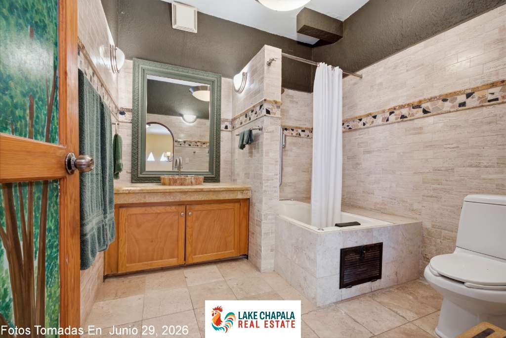 11 - Guest Bath with Tub Shower