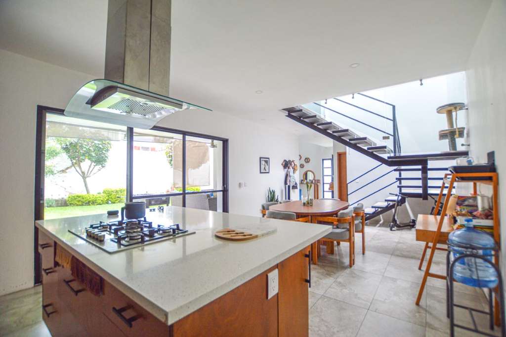 CHAPALA-CASA-JACARANDAS-NUEVO-CHAPALA-06-KITCHEN