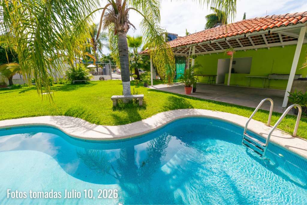 15 - Rear Courtyard with Kitchen Container Garden and room for a Pool
