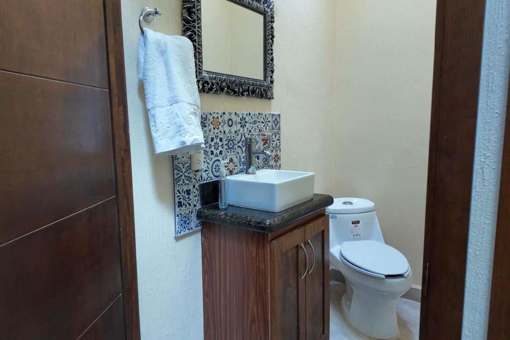 CHAPALA-HACIENDAS-PAJARO-AZUL-14-HALF-BATH
