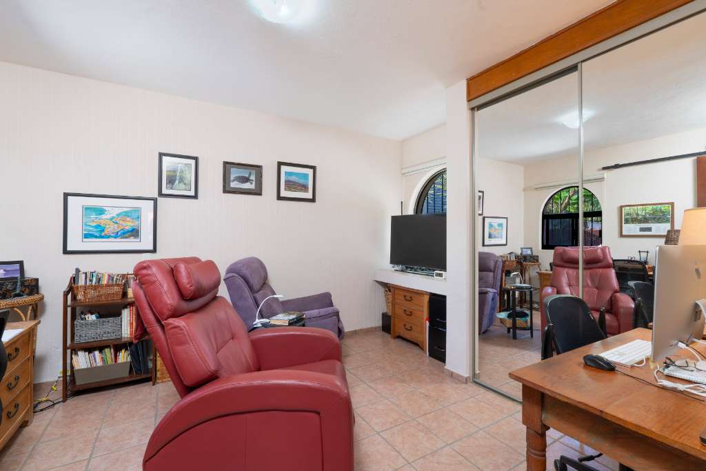 SAN-ANTONIO-TLAYACAPAN-VISTA-ALEGRE-CASA-ALEGRE-RETREAT-11-GUEST BEDRROM