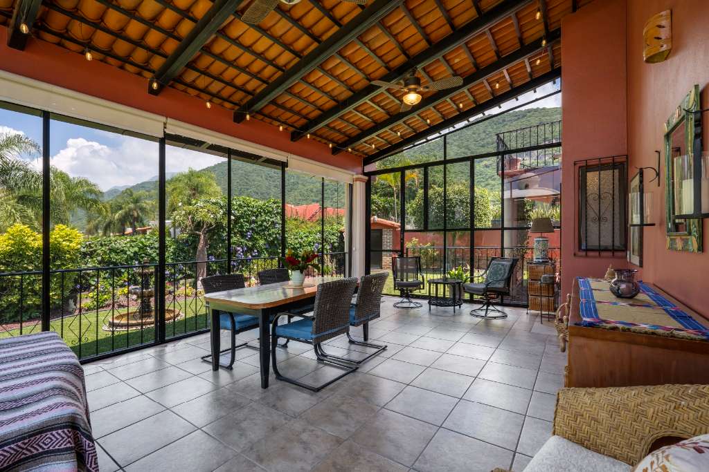 SAN-ANTONIO-TLAYACAPAN-VISTA-ALEGRE-CASA-ALEGRE-RETREAT-14-TERRACE-2