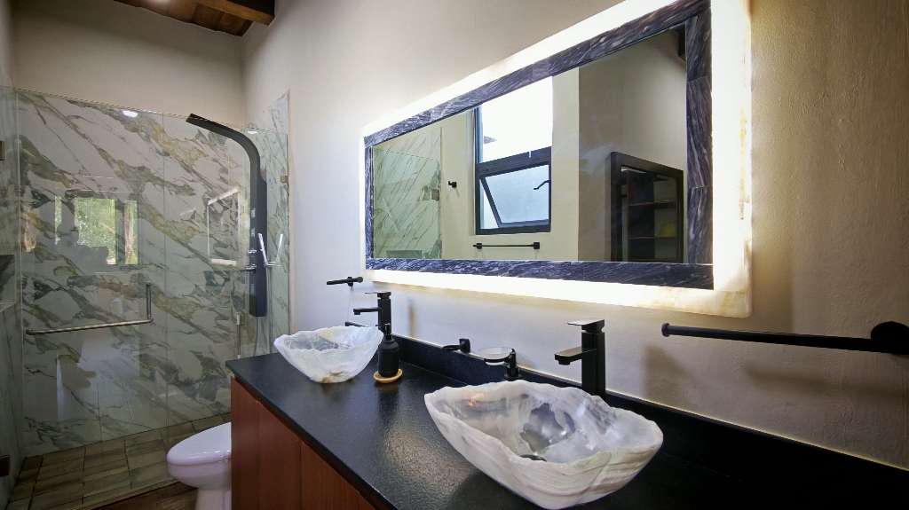 Modern Luxury 15