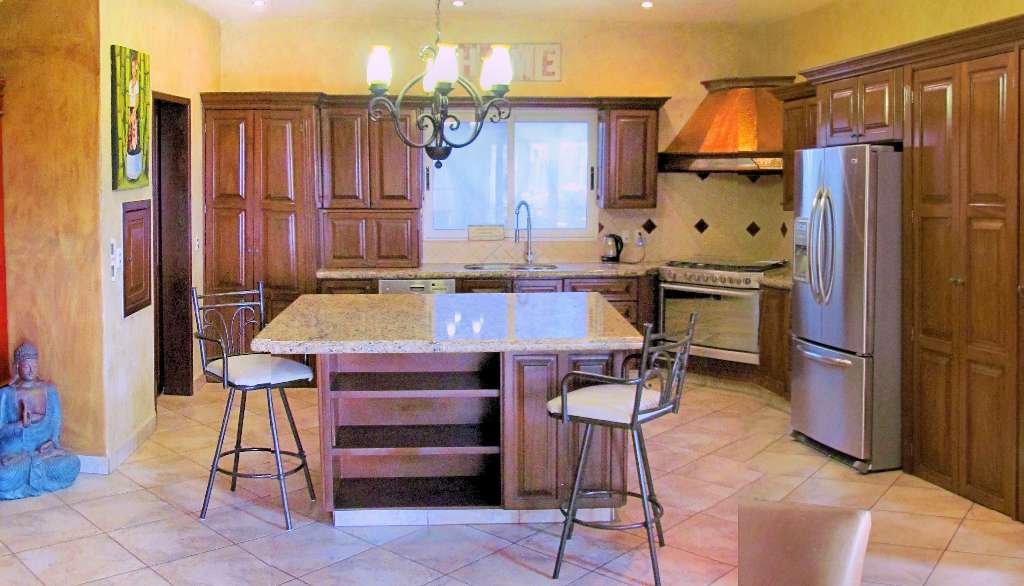 1-KITCHEN full view_4005