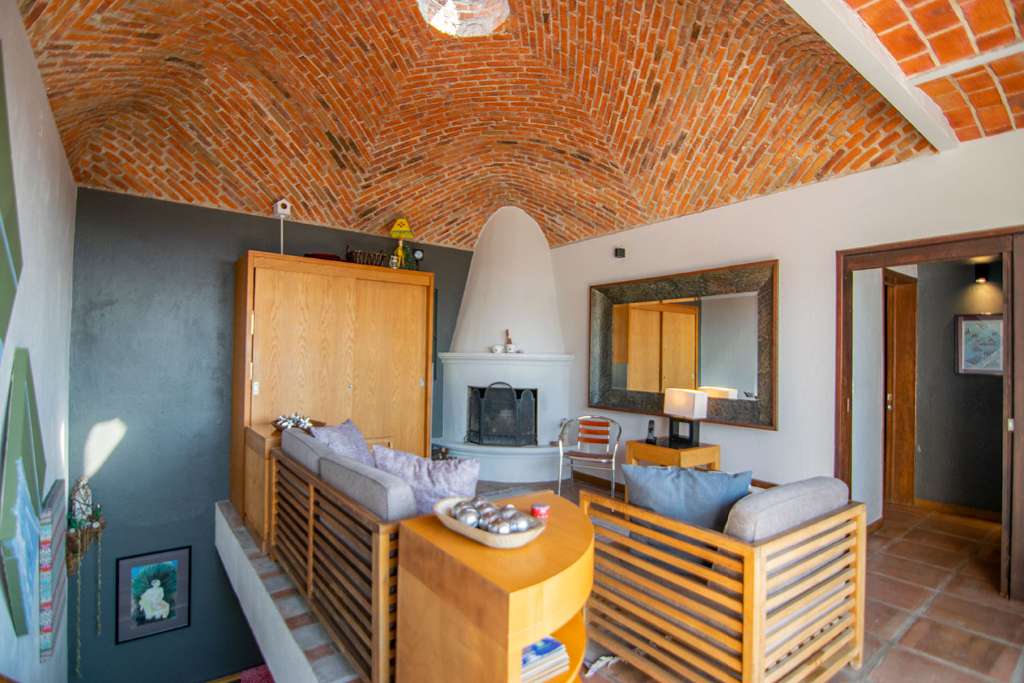 14-Traditional-meets-modern-sala-plata-alta