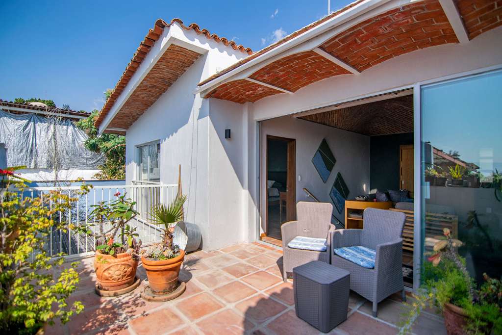 18-Traditional-meets-modern-balcon
