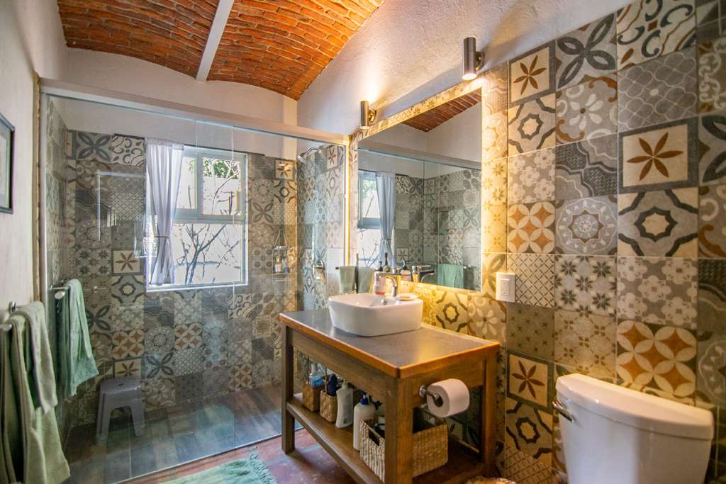 13-Traditional-meets-modern-baño