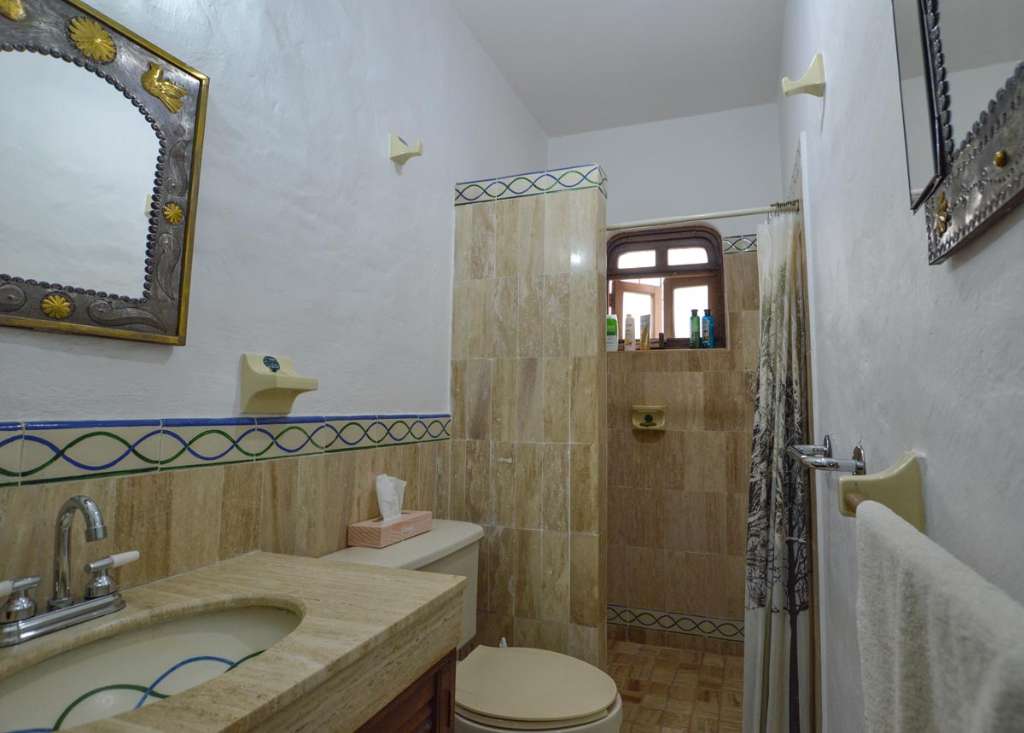 SERENITY-IN-AJIJIC-MISSION-DEL-LAGO-13-SECOND-BATH