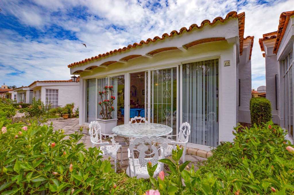 SERENITY-IN-AJIJIC-MISSION-DEL-LAGO-14-TERRACE
