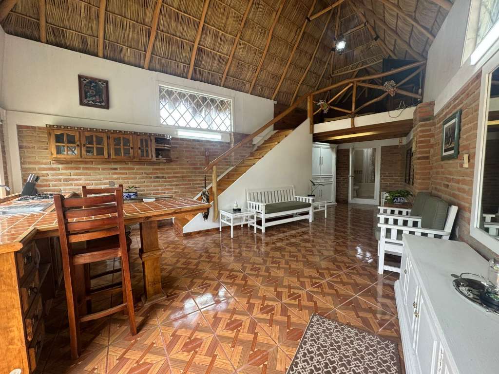 Vista completa de cocina y sala
