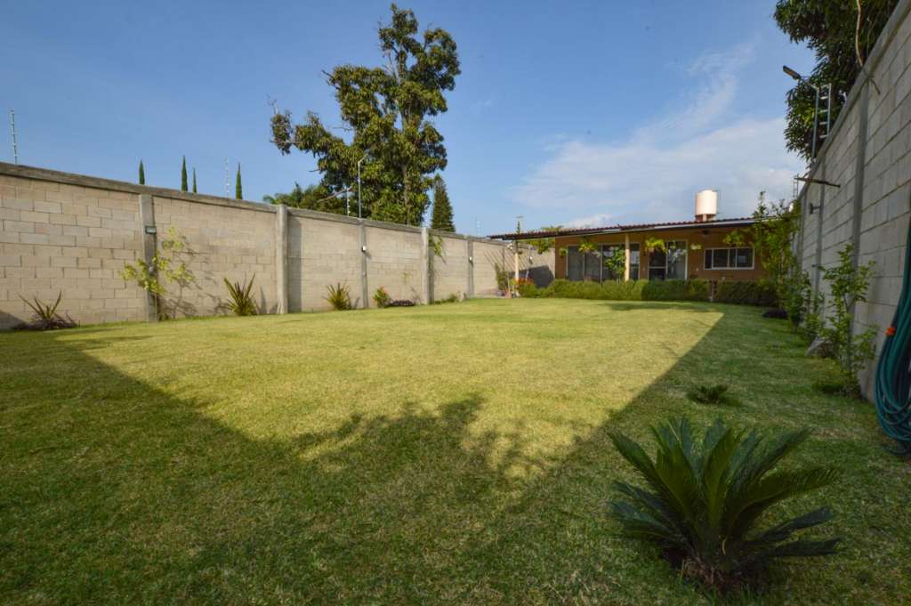 16-YARD-HARMONY HOME