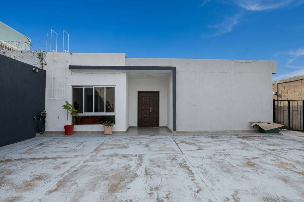 17-FRONT-HARMONY HOME