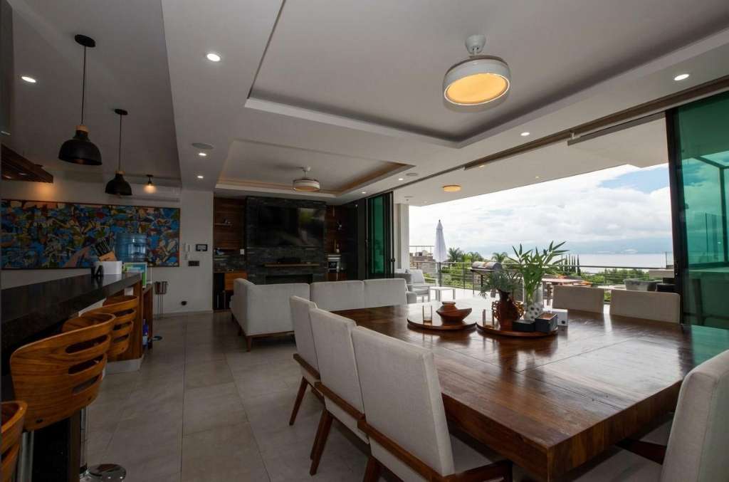 06-DINING-AREA