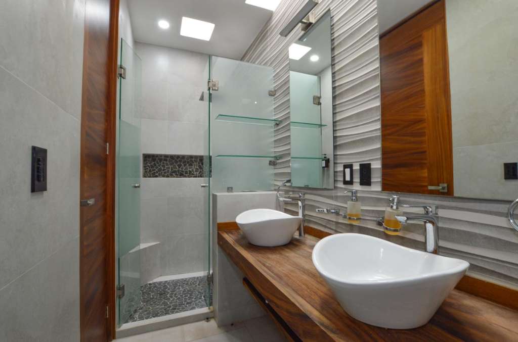 08-PRINCIPAL-BATH