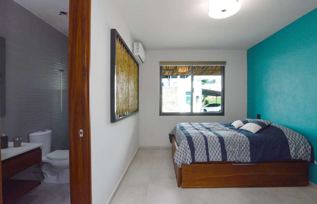 09-BEDROOM