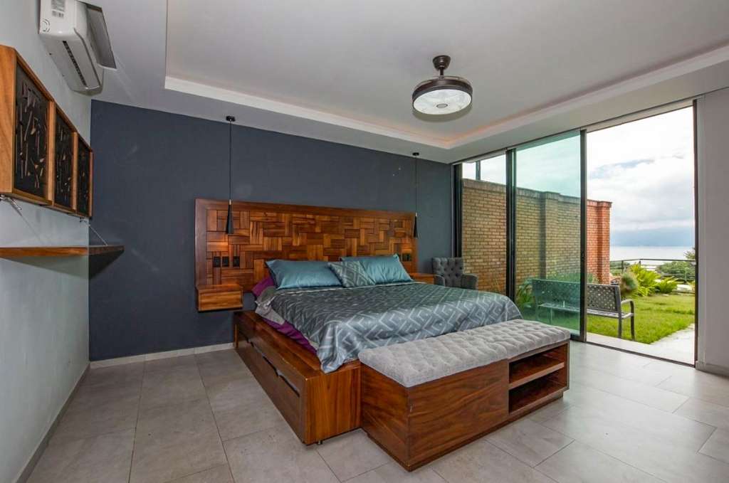 07-PRINCIPAL-BEDROOM