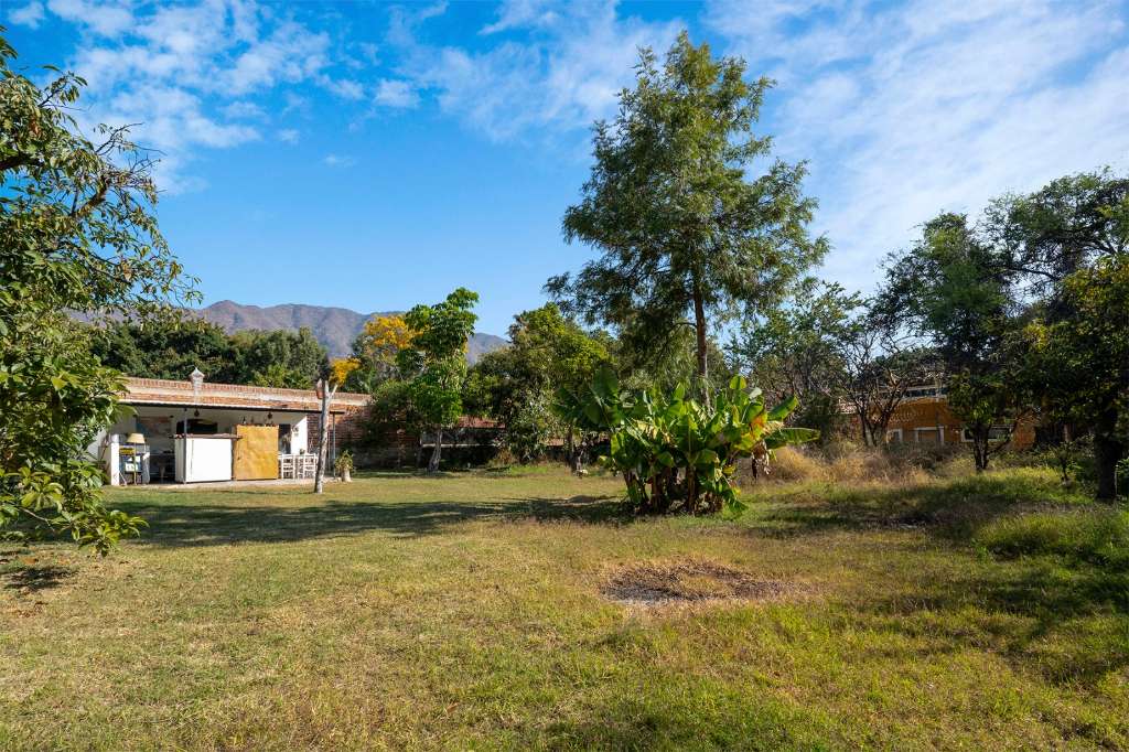 BUNGALOW
