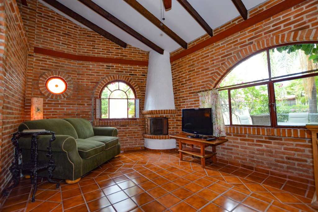 08-LIVING-ROOM