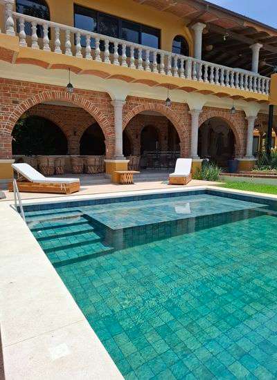 Terraza + Alberca