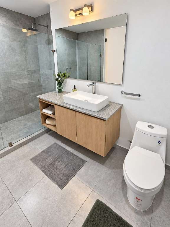BAÑO PRINCIPAL