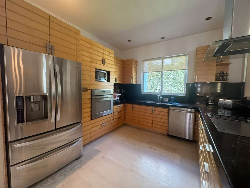 Vista completa de la cocina