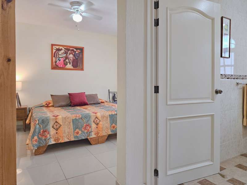 14-GuestBR-and-Guest-Bath