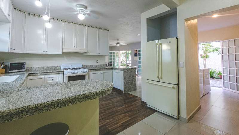 08-Kitchen-Laundry-Pantry