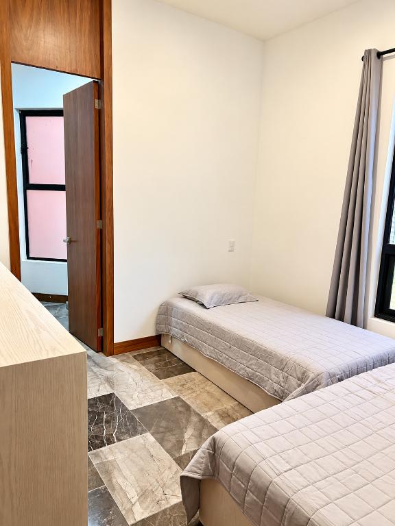 3rd Bedroom b