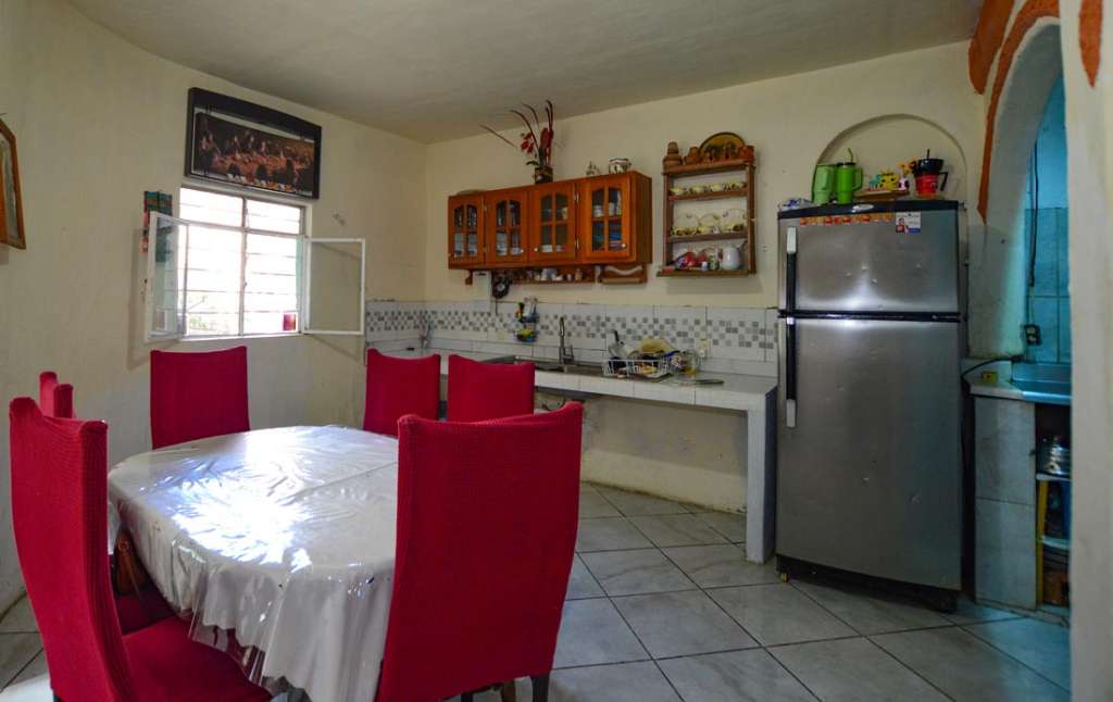 04-DINING-ROOM