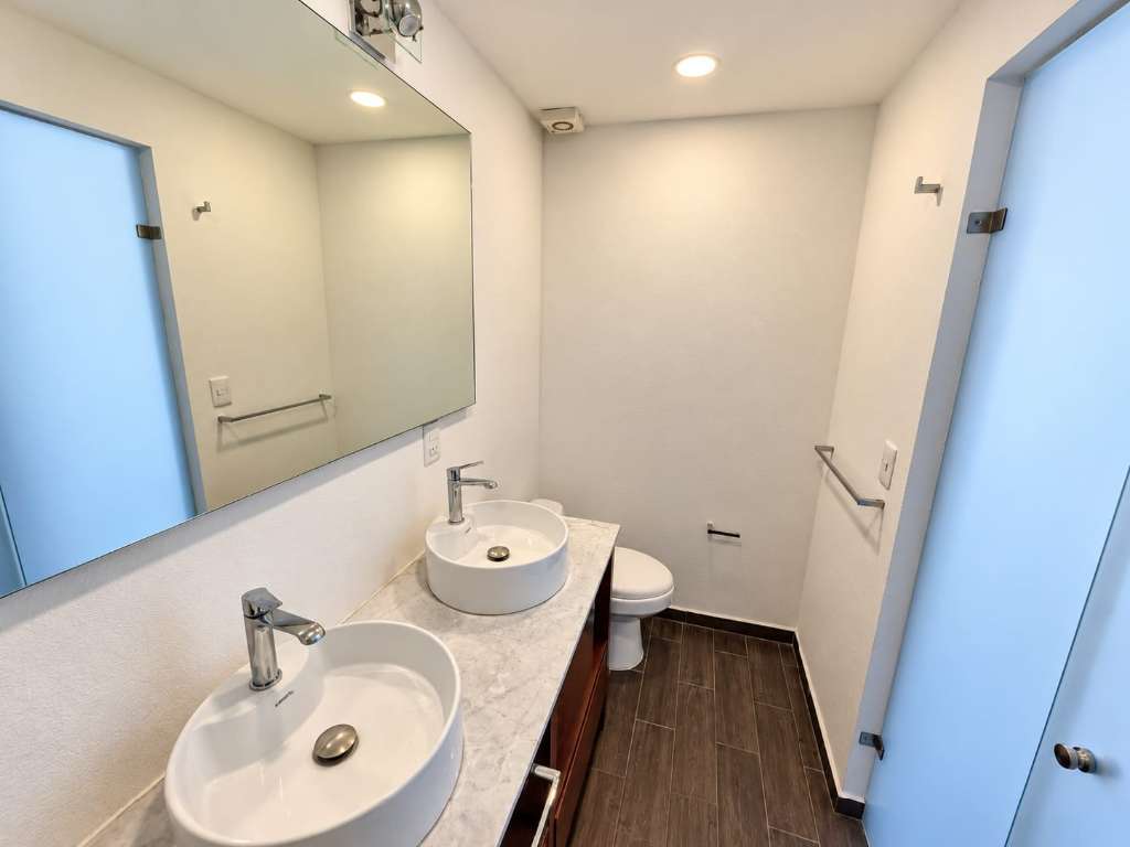 PIC7