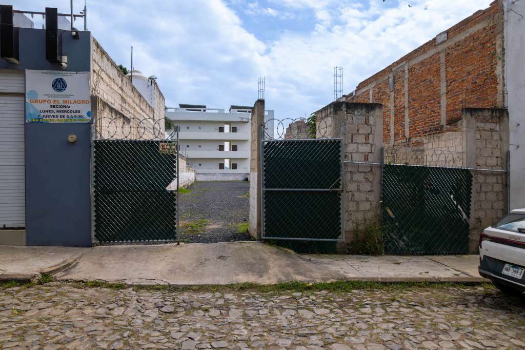 09